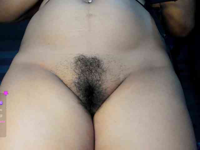 LoveQuinn webcam