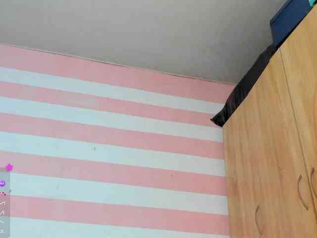 LoveQuinn webcam