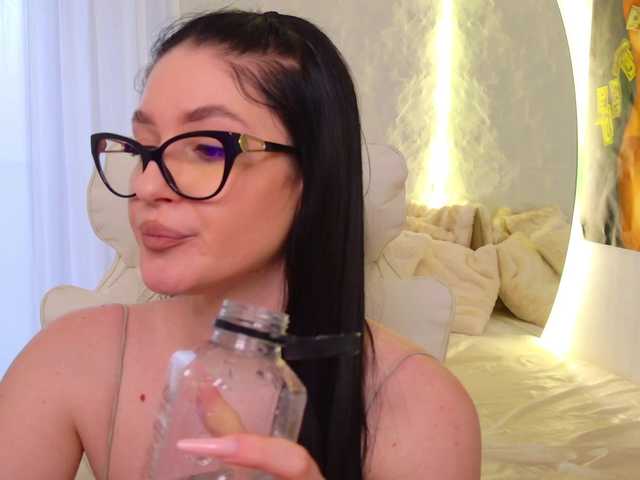 Moniqque from BongaCams is Freechat