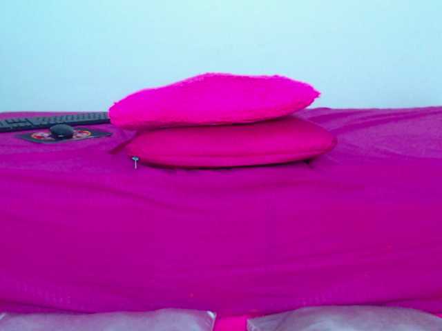 milytylor's BongaCams show and profile