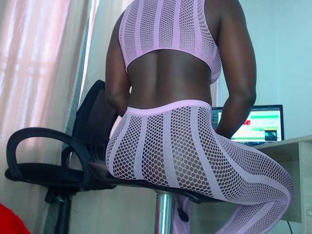 milytylor's BongaCams show and profile