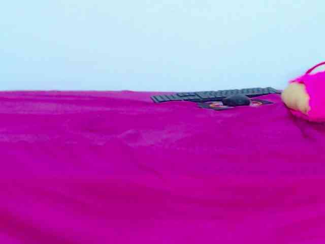 milytylor webcam
