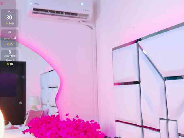 ZafiroClean Live Webcam on BongaCams