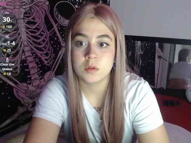 CherrySweet000 webcam