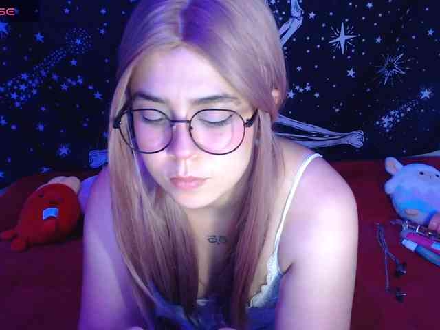 CherrySweet000 webcam