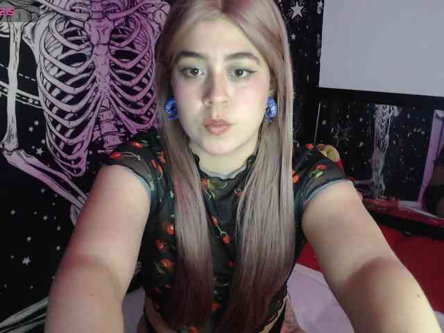 CherrySweet000 webcam