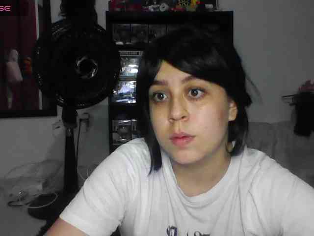 CherrySweet000 webcam