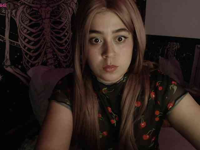 CherrySweet000 webcam