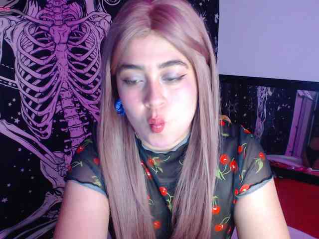 CherrySweet000 webcam