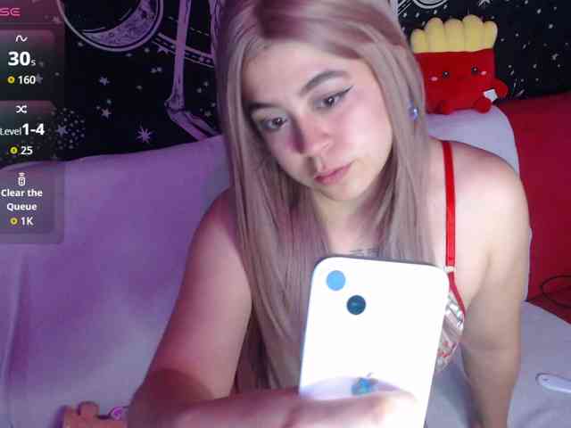 CherrySweet000 webcam