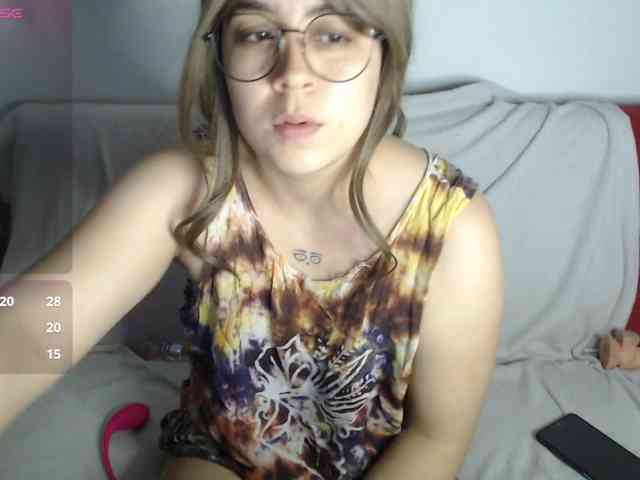 CherrySweet000 webcam