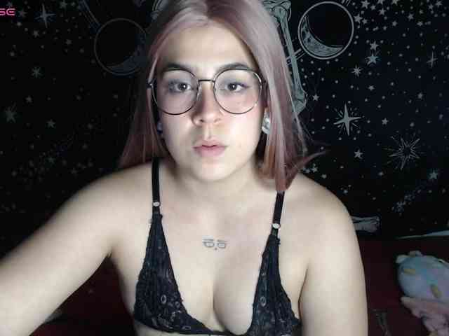 CherrySweet000 webcam