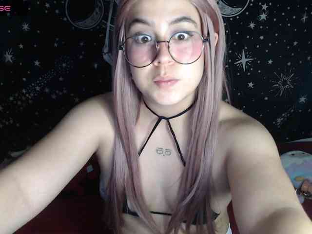 CherrySweet000 webcam