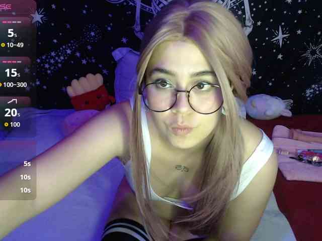 CherrySweet000 webcam