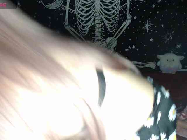 CherrySweet000 webcam