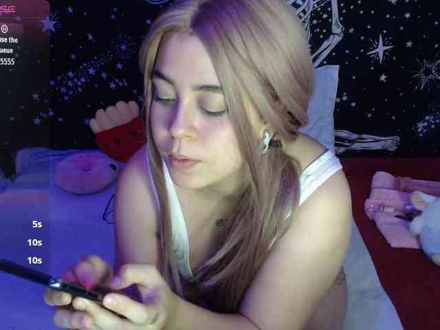 CherrySweet000 webcam