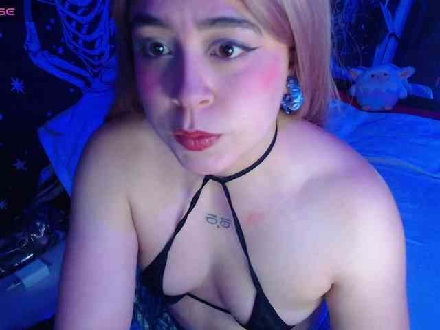 CherrySweet000 webcam