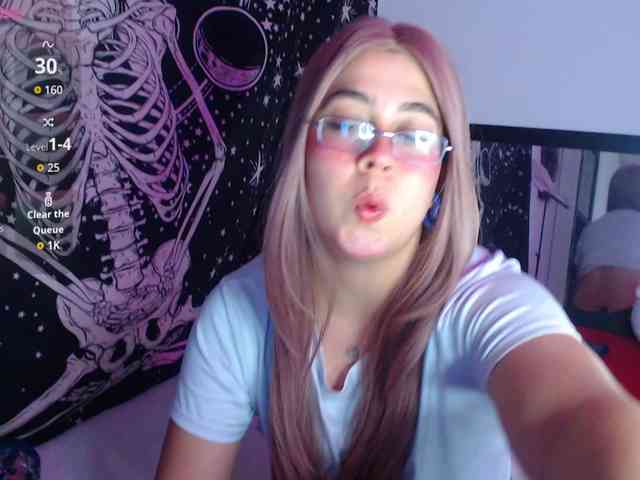 CherrySweet000 webcam
