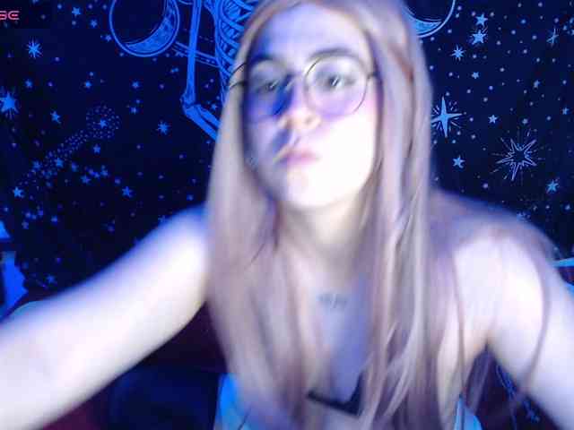 CherrySweet000 webcam