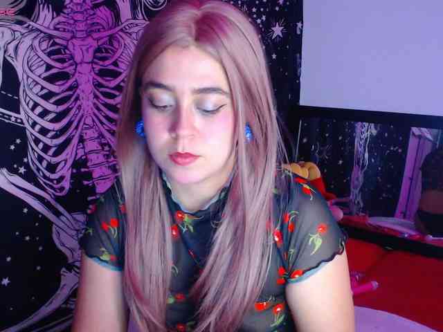 CherrySweet000 webcam