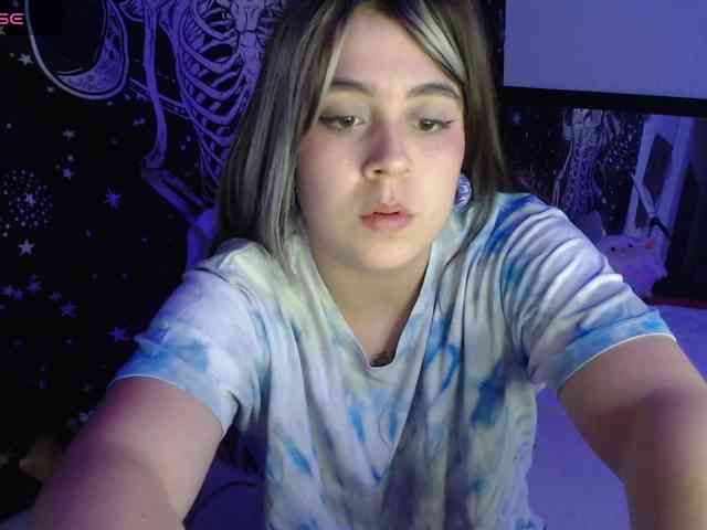 CherrySweet000 Live Webcam on BongaCams