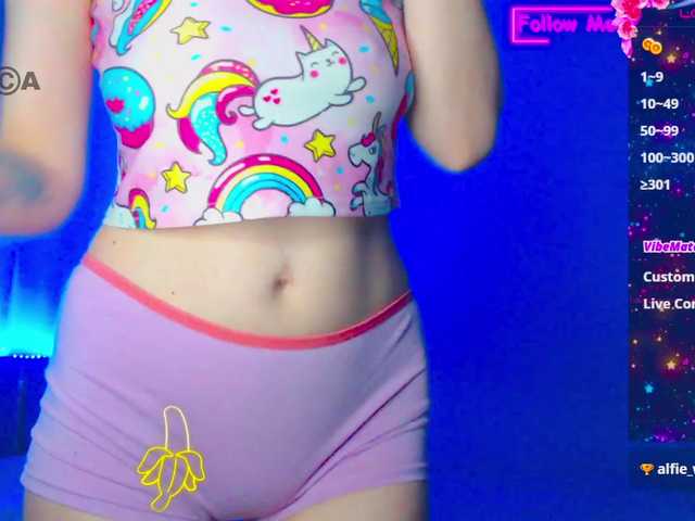 Emelicristal's BongaCams show and profile