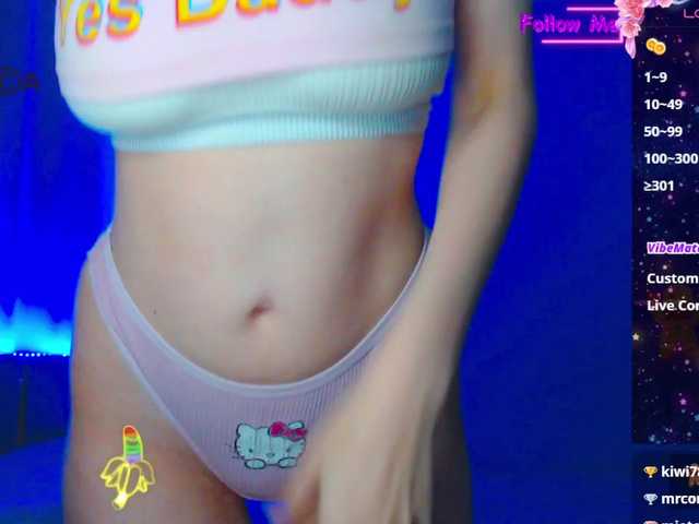 Emelicristal's BongaCams show and profile