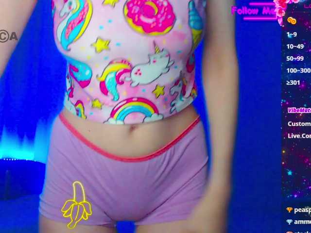 Emelicristal Live Cam on BongaCams