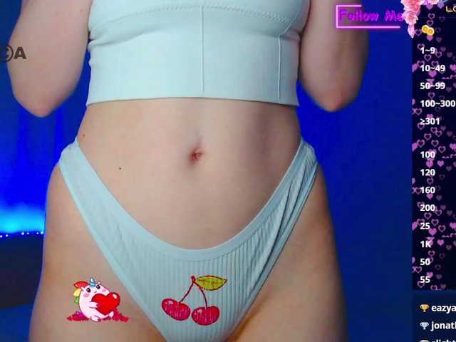 Emelicristal's BongaCams show and profile