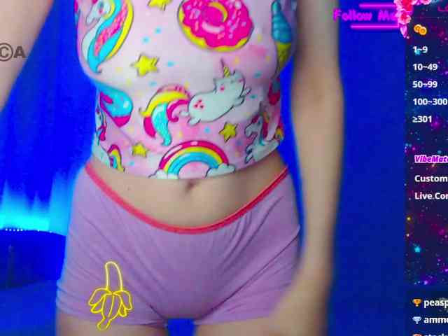 Emelicristal Live Webcam on BongaCams