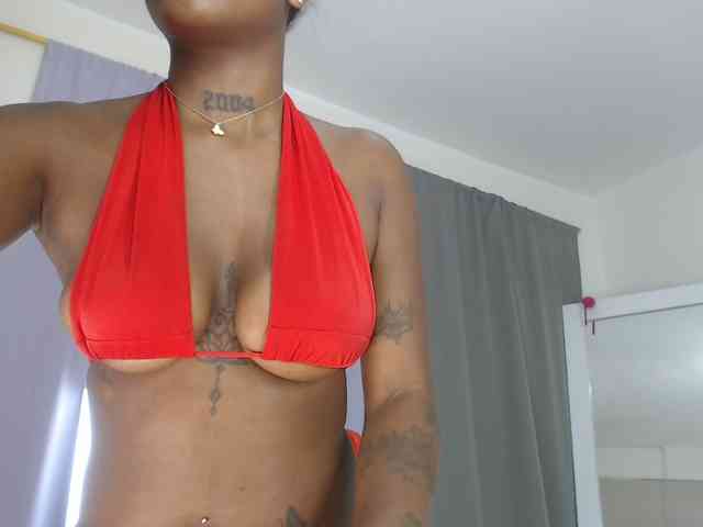 AshlieGreen webcam