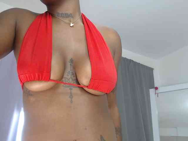 AshlieGreen webcam