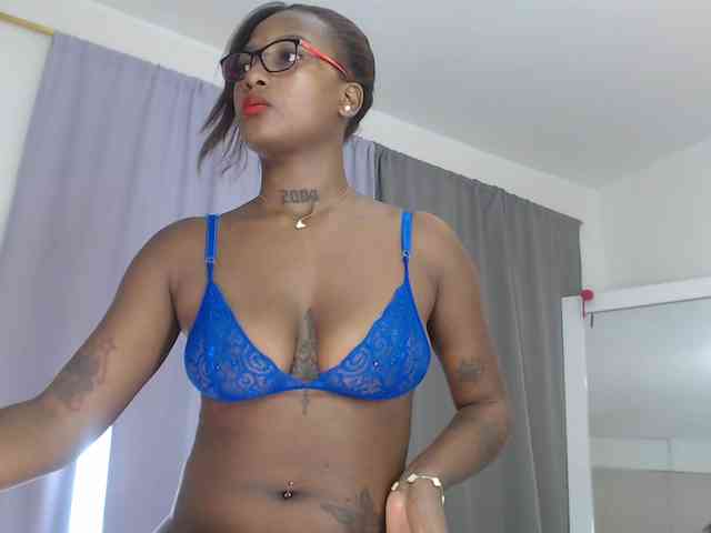 AshlieGreen webcam
