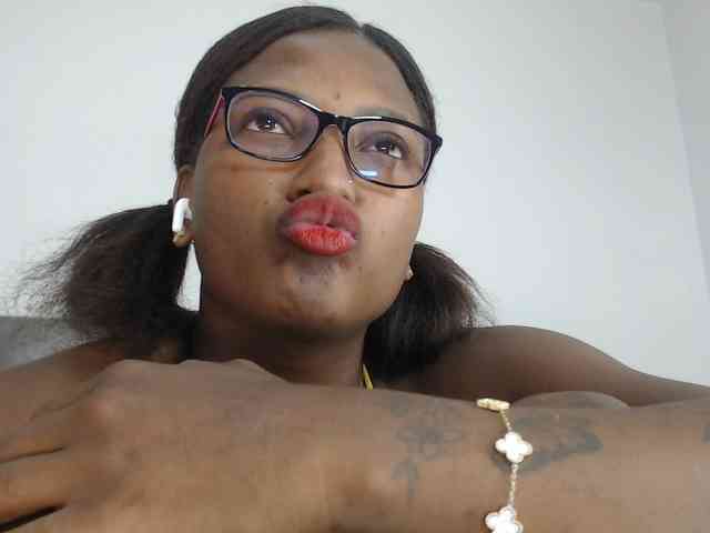 AshlieGreen webcam