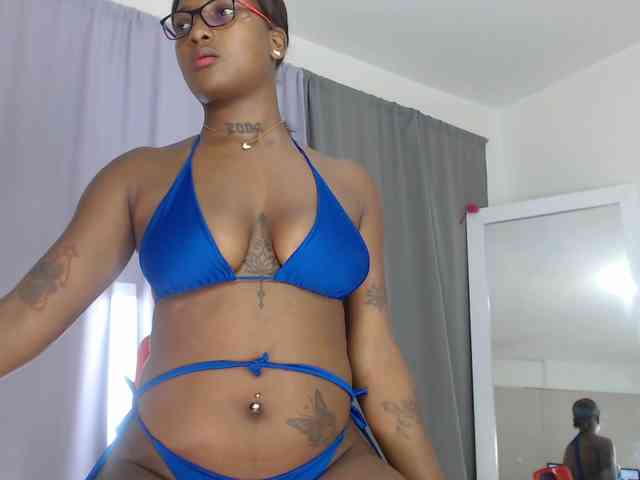 AshlieGreen webcam