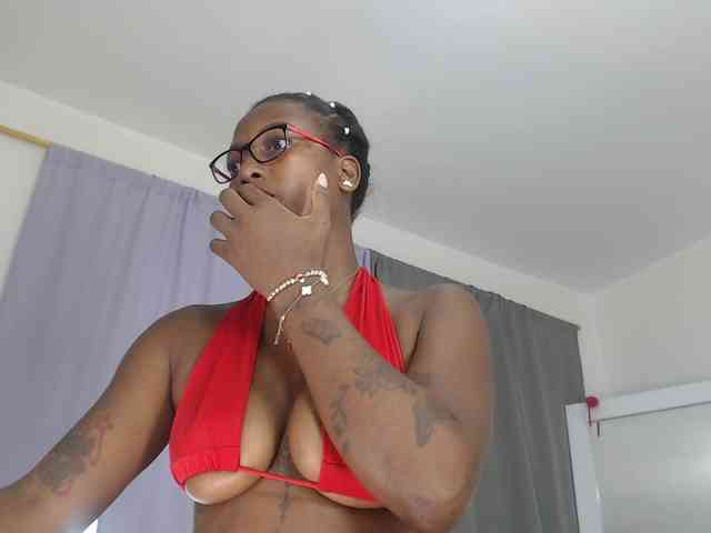 AshlieGreen webcam