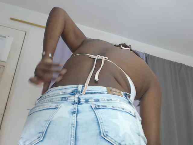 AshlieGreen webcam