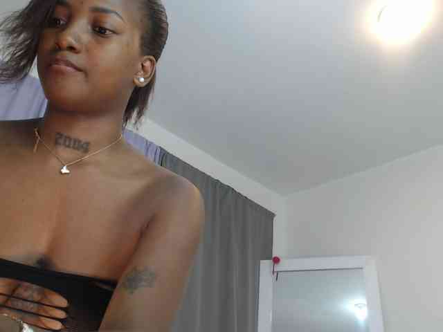 AshlieGreen webcam