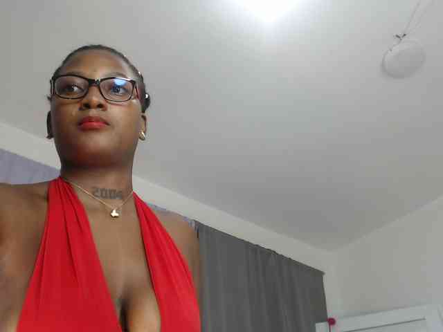 AshlieGreen webcam