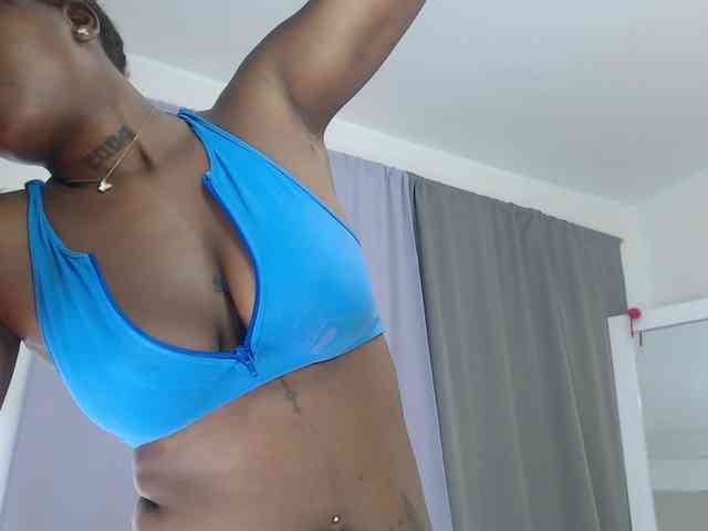 AshlieGreen webcam