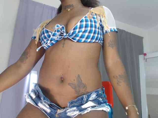 AshlieGreen webcam