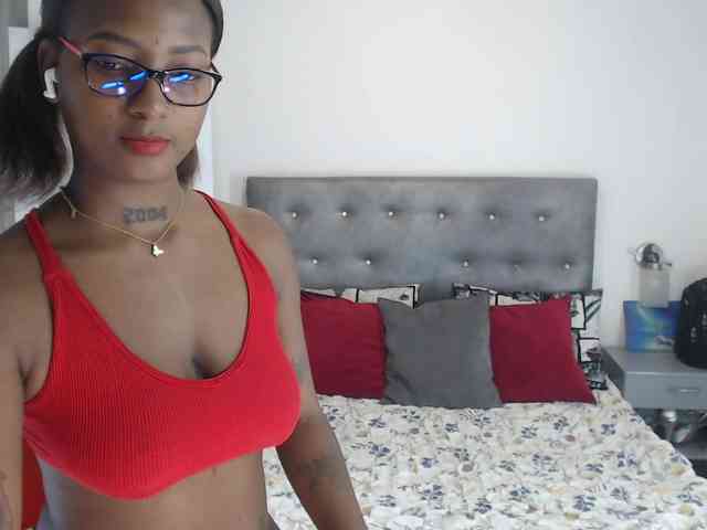 AshlieGreen webcam