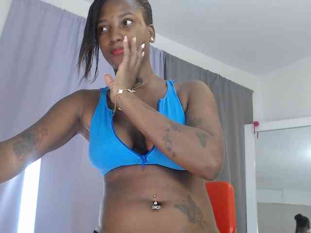 AshlieGreen webcam