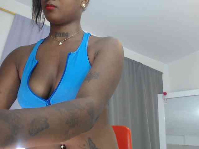 AshlieGreen webcam