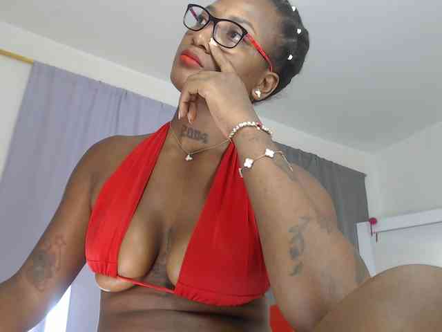 AshlieGreen webcam