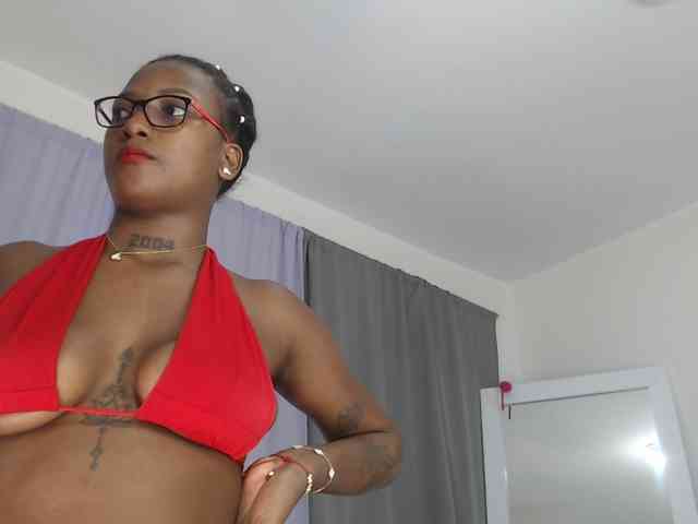 AshlieGreen webcam