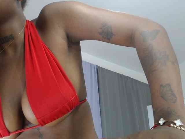 AshlieGreen webcam