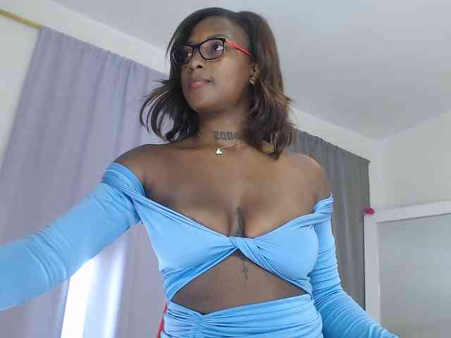 AshlieGreen webcam