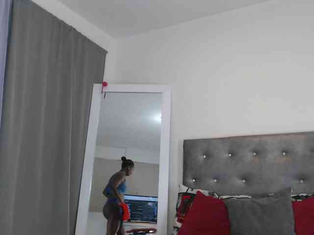 AshlieGreen webcam