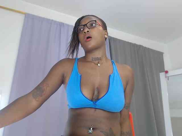 AshlieGreen webcam